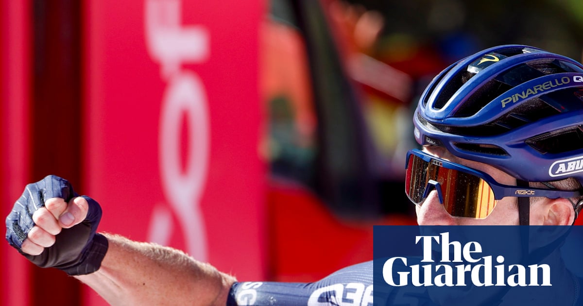 Mas closes on first Vuelta after Dunbar reels in Buitrago to win stage 19 summit finish | Vuelta a España