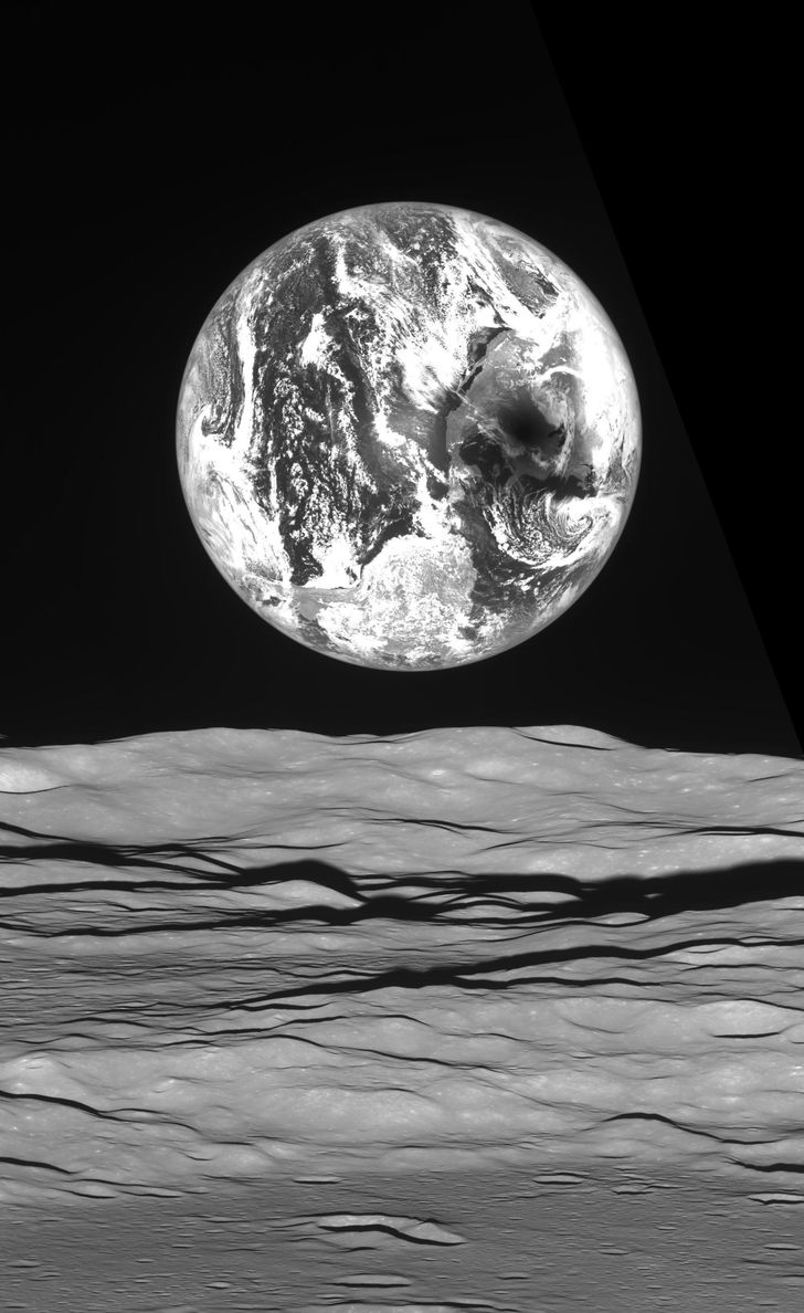 A photo of Earth captured by Korea’s lunar orbiter Danuri during the total solar eclipse, April 9, 2024. Korea Times file