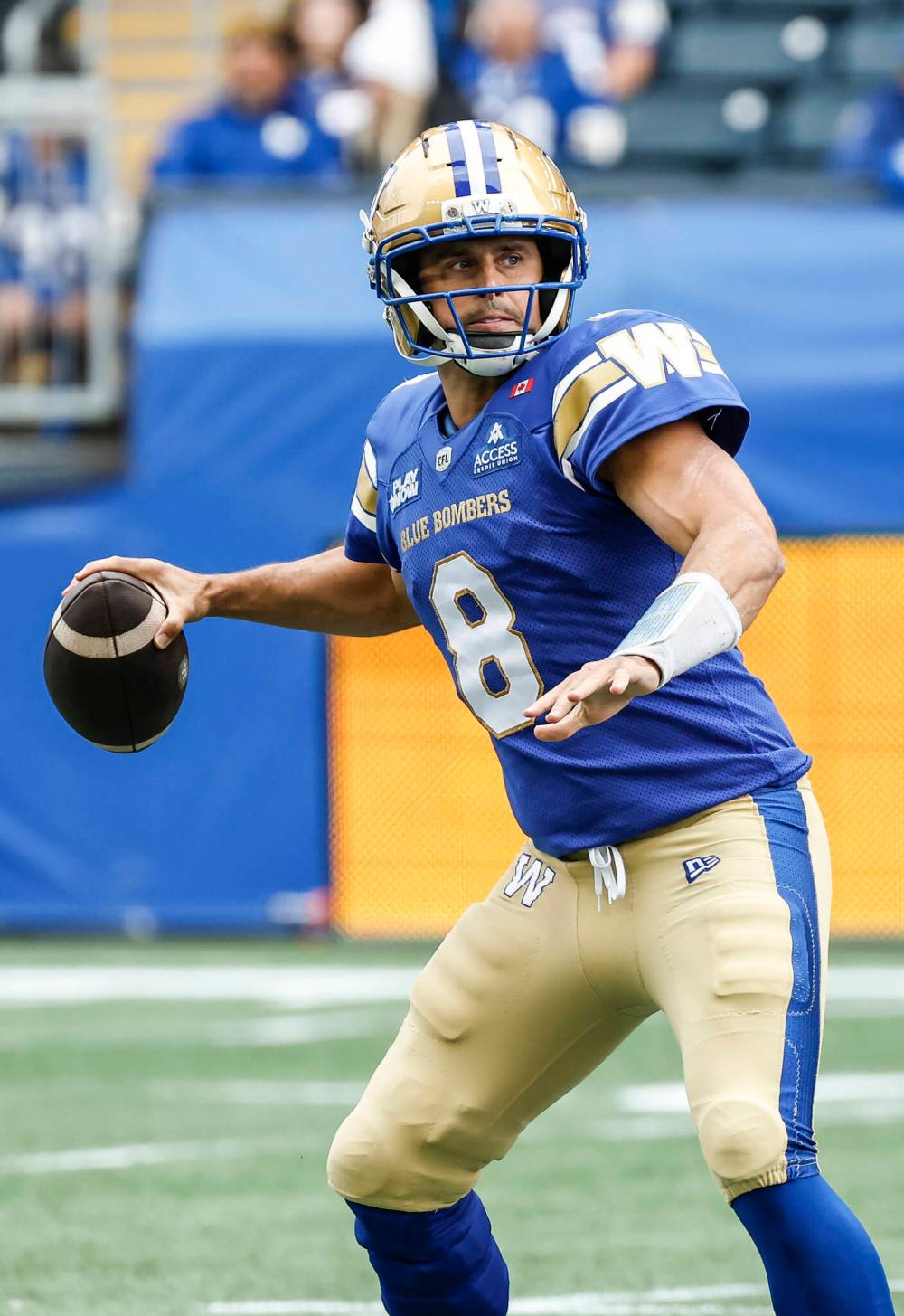 JOHN WOODS / THE CANADIAN PRESS
Winnipeg Blue Bombers quarterback Zach Collaros (8) throws against the Saskatchewan Roughriders during first half CFL action in Winnipeg on Saturday.