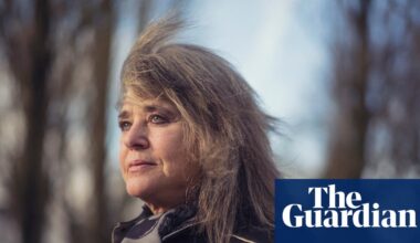 Suzi Quatro: ‘It is absolutely crazy I’m not in the Rock and Roll Hall of Fame. But I’m in good company!’ | Music