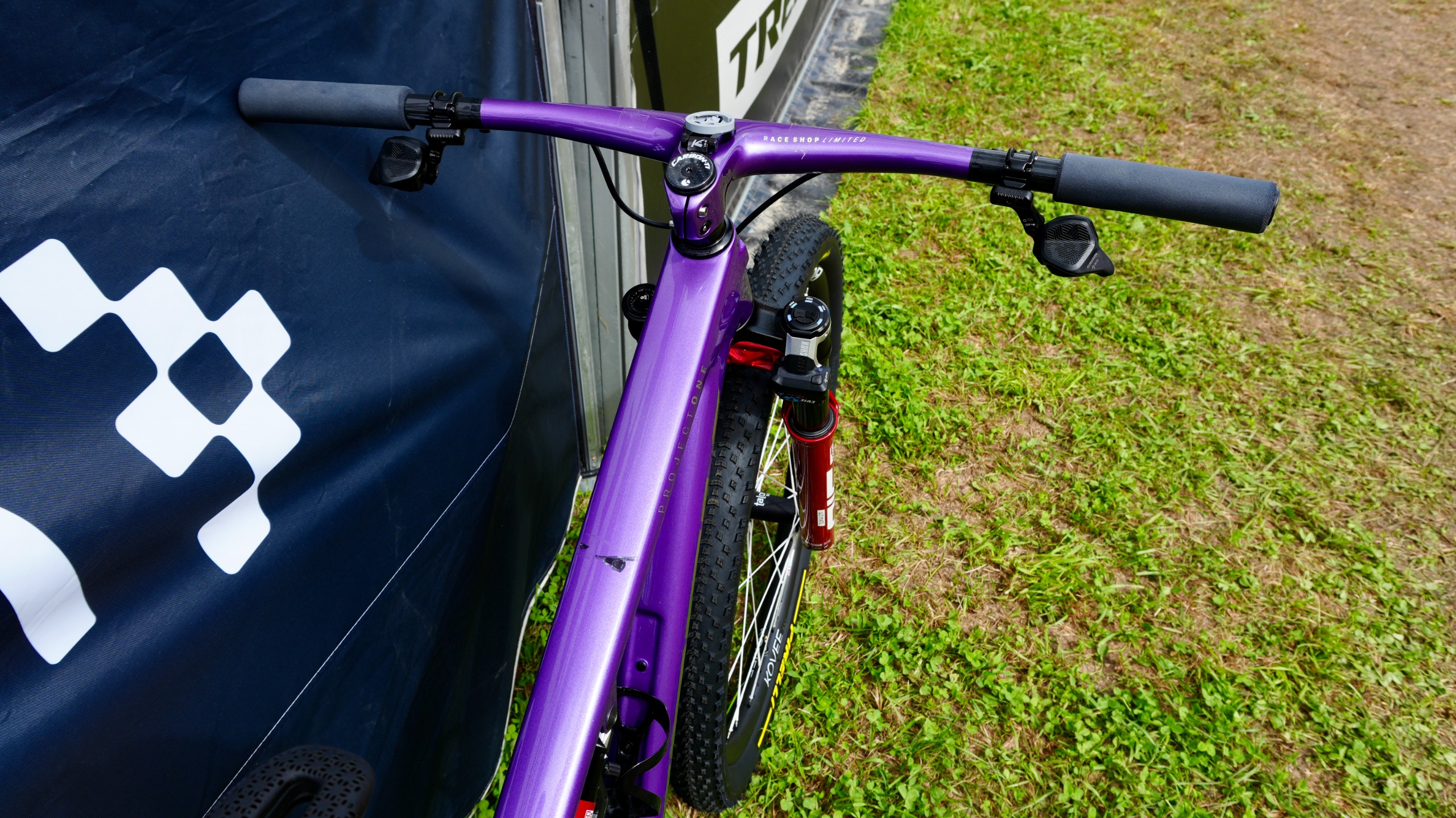 Evie Richards' bike