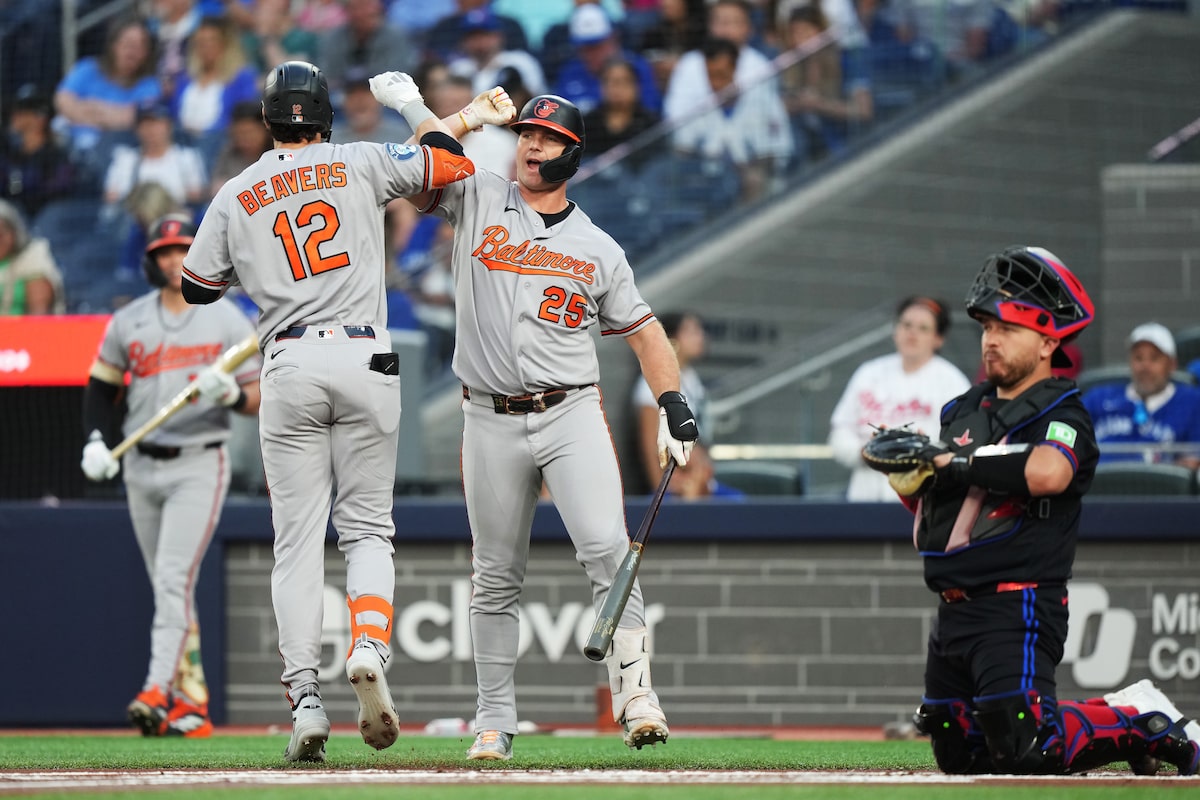Orioles score five runs in second inning of 7-4 victory over Blue Jays