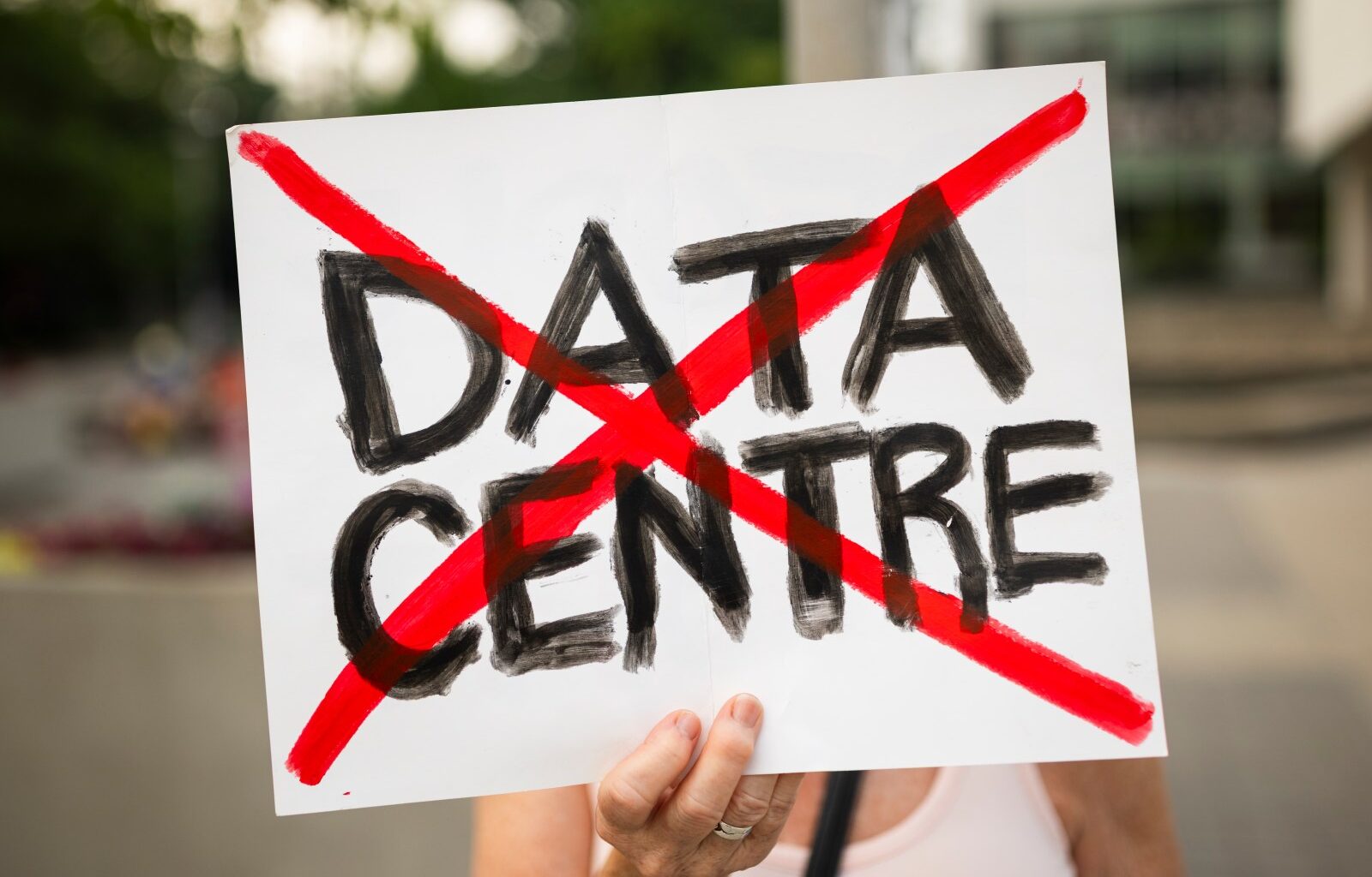 Mississauga, Ont., council set to vote on temporary data centre moratorium – Winnipeg Free Press