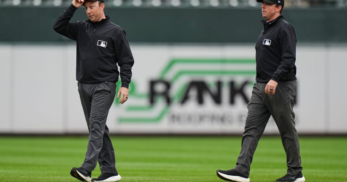 Twin brothers Austin and Tyler Jones ump big league games together for the first time | Sports