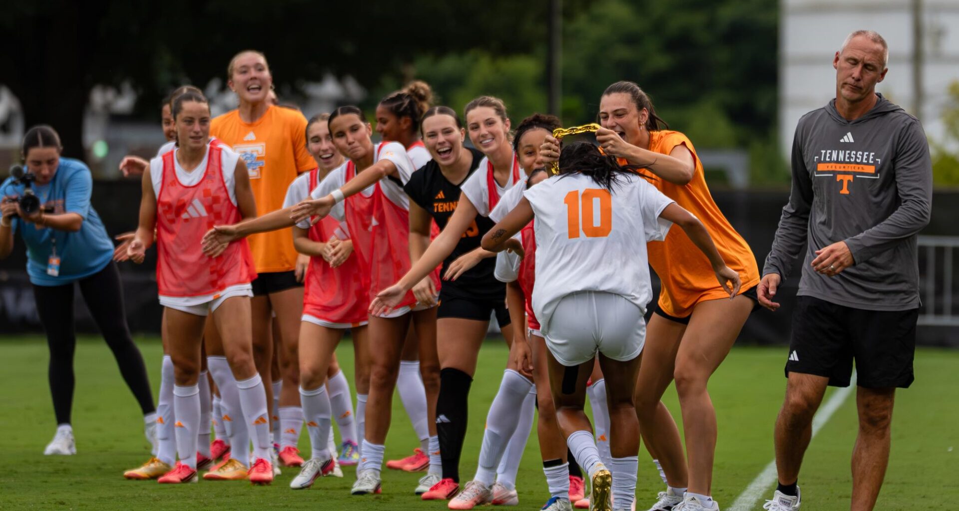 Tennessee soccer draws with Virginia, snaps 4-game win streak – The Daily Beacon