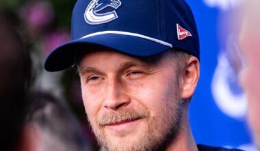 PHOTOS: Canucks players golf in Surrey at ‘The Jake’ annual fundraiser