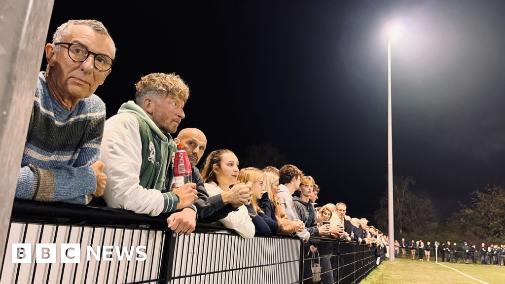 'Whole village' turns out for FA Cup row replay - BBC