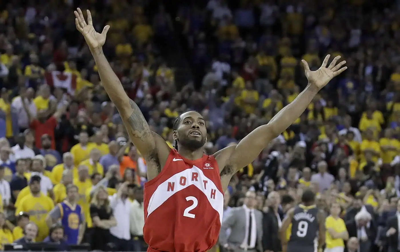 Kawhi Leonard officially returns to Toronto with NBA approving Raptors-Clippers trade