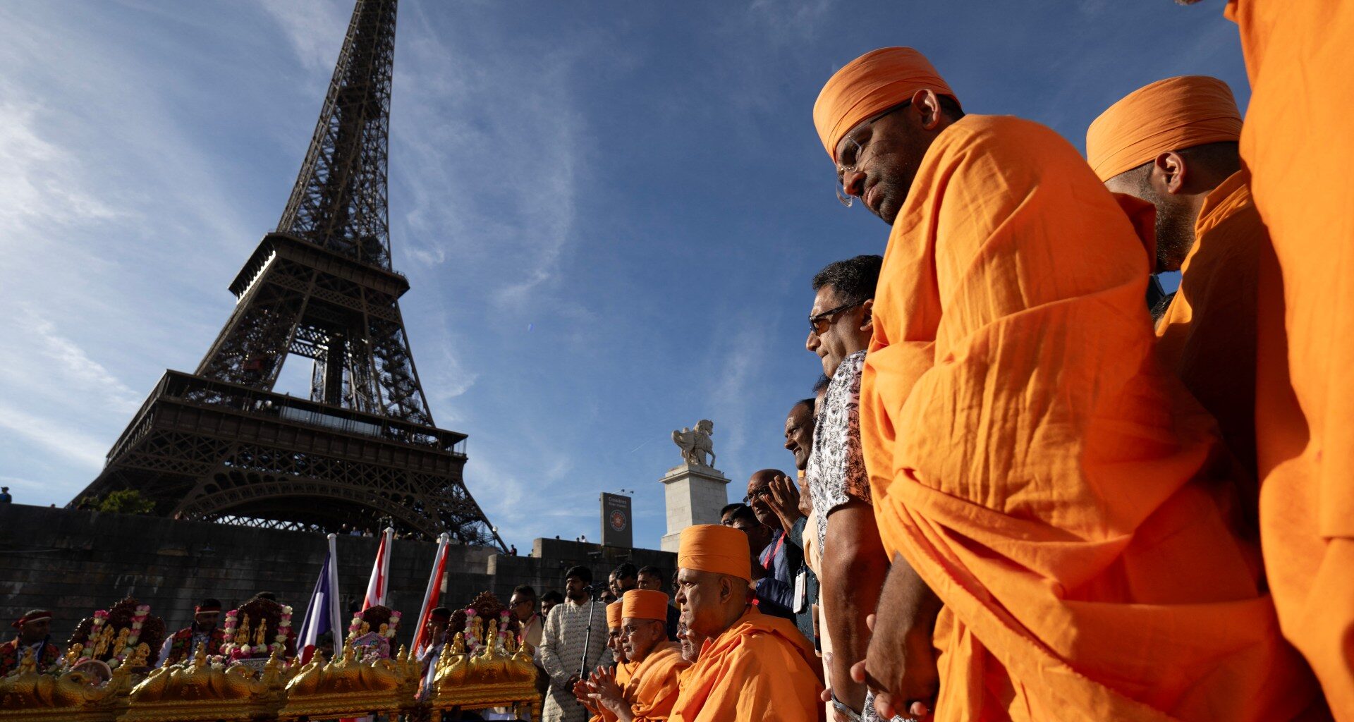 Eiffel Tower reopens after protest over removing women staff | Gender Equity News