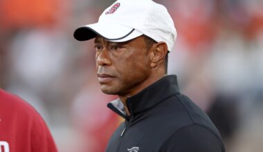 Monday Morning Halfback: Tiger still commands our attention, and picking the perfect hockey panel