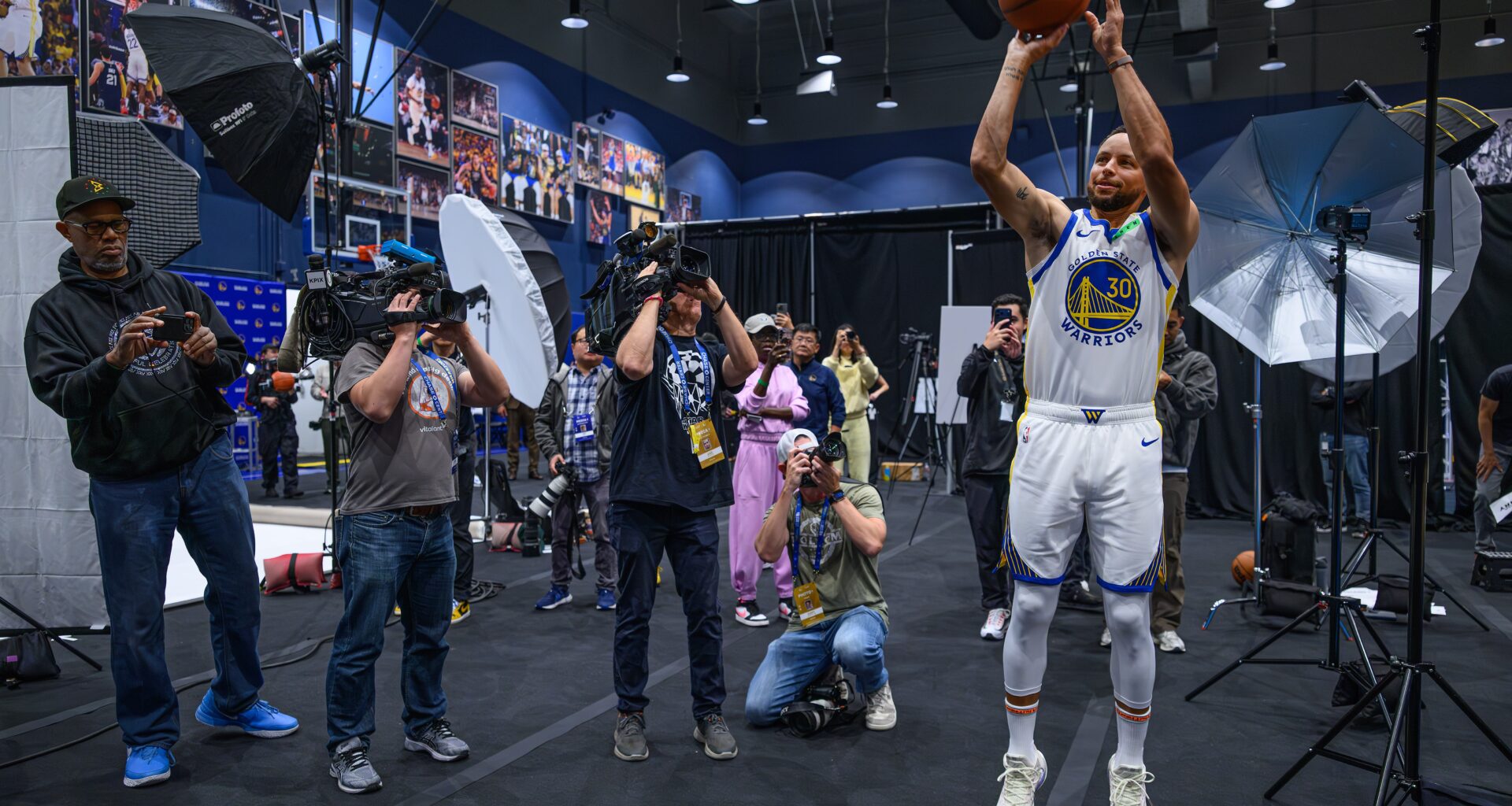 Steph Curry on new offseason routine on as Warriors start training camp