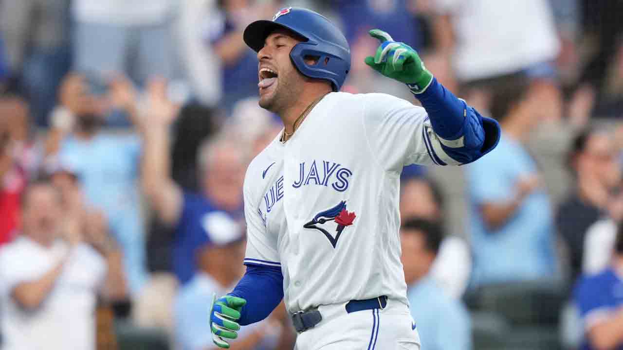Blue Jays' Springer to lead off, Guerrero on bench for season finale vs. Reds
