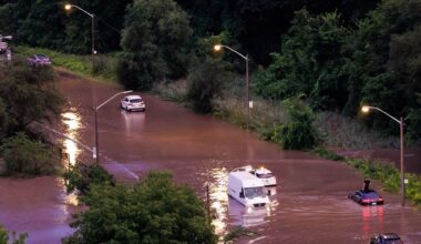 Powerful storm hits Canada’s Toronto, cutting power to tens of thousands | Climate Crisis News