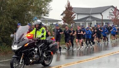 Run to Remember for 70 rain-soaked law enforcement officers in White Rock, Surrey, Delta
