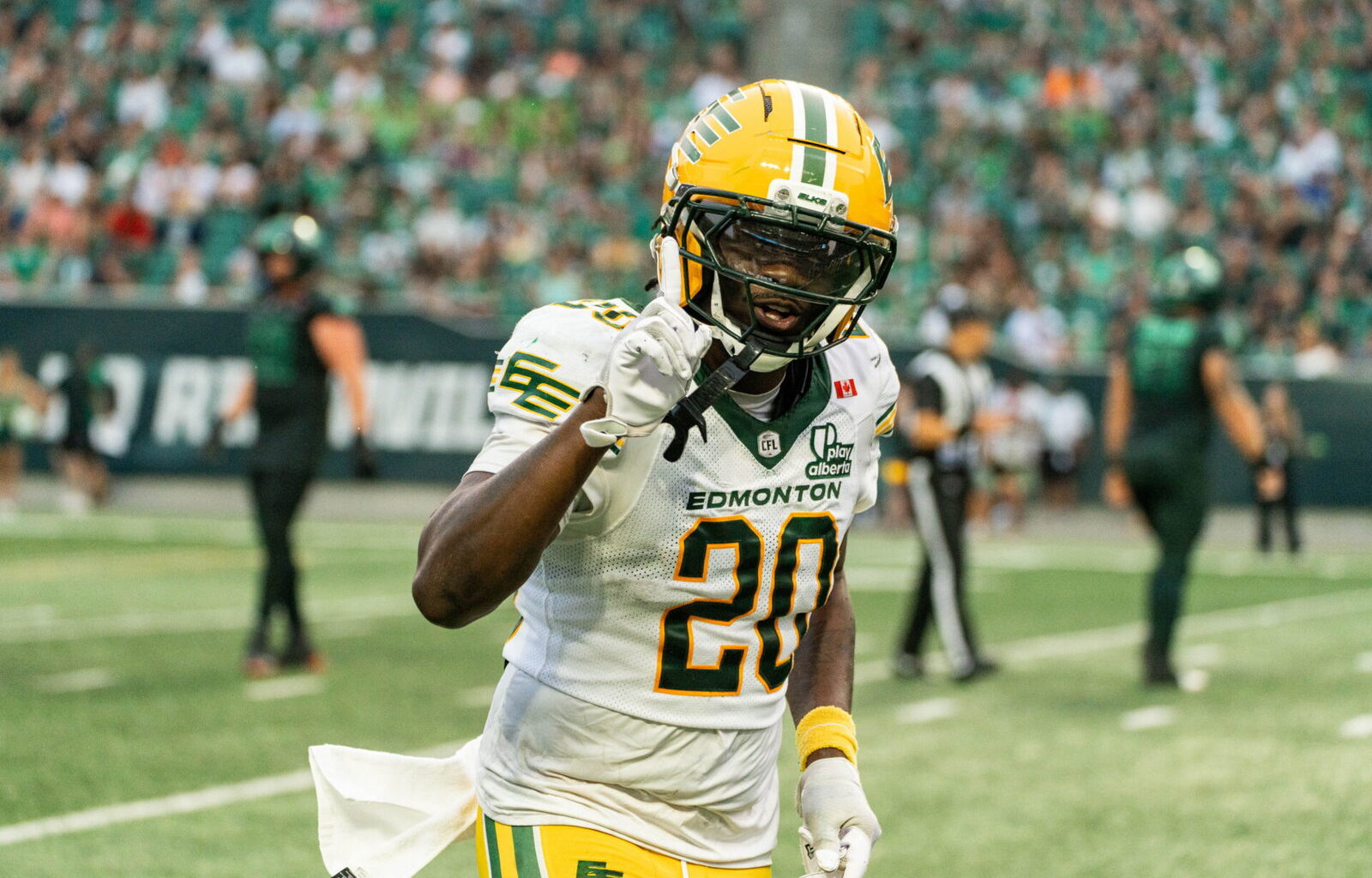 Edmonton Elks extend Kenny Logan Jr. through 2027