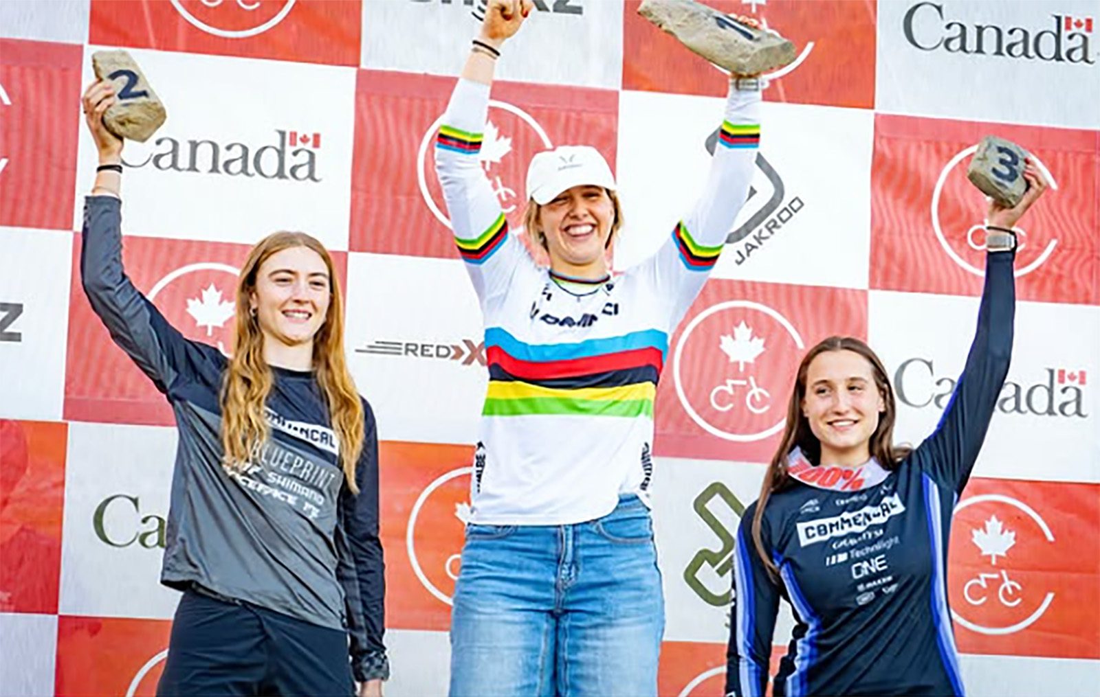 Elliot Jamieson and Elly Hoskin take Canadian enduro titles in Bromont