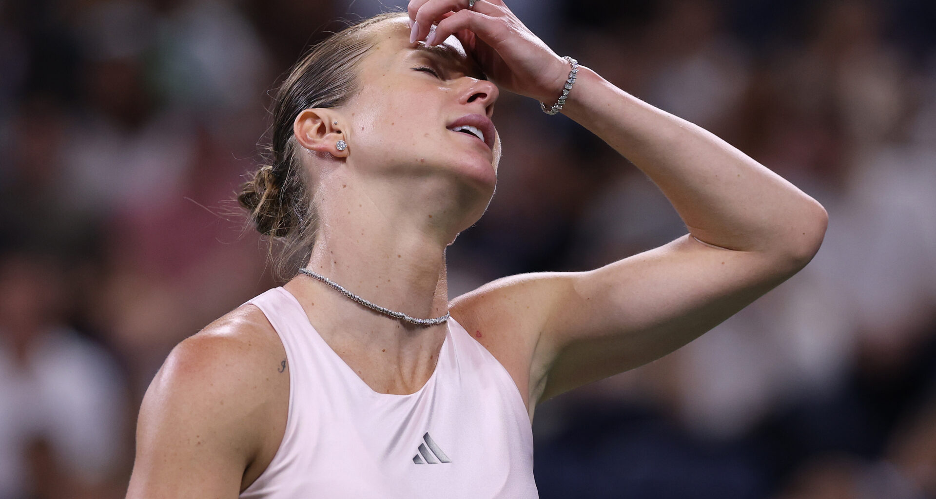 Muchova and Svitolina upset while Noskova survives at US Open