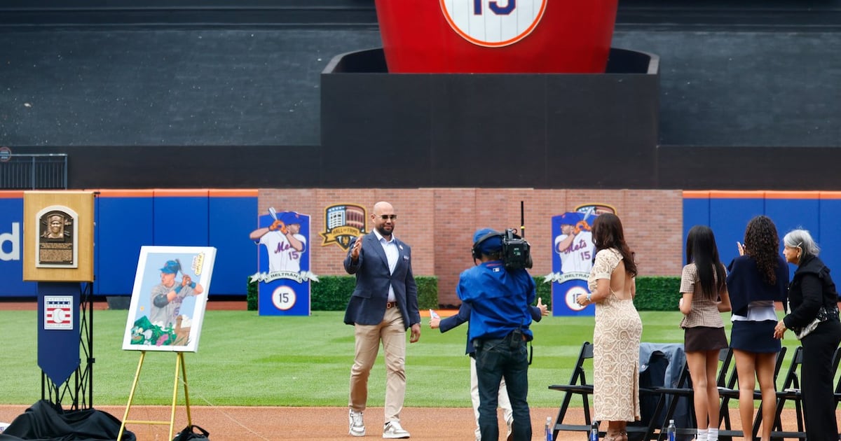 Carlos Beltrán won't rule out interviewing for New York Mets manager but doesn't sound interested