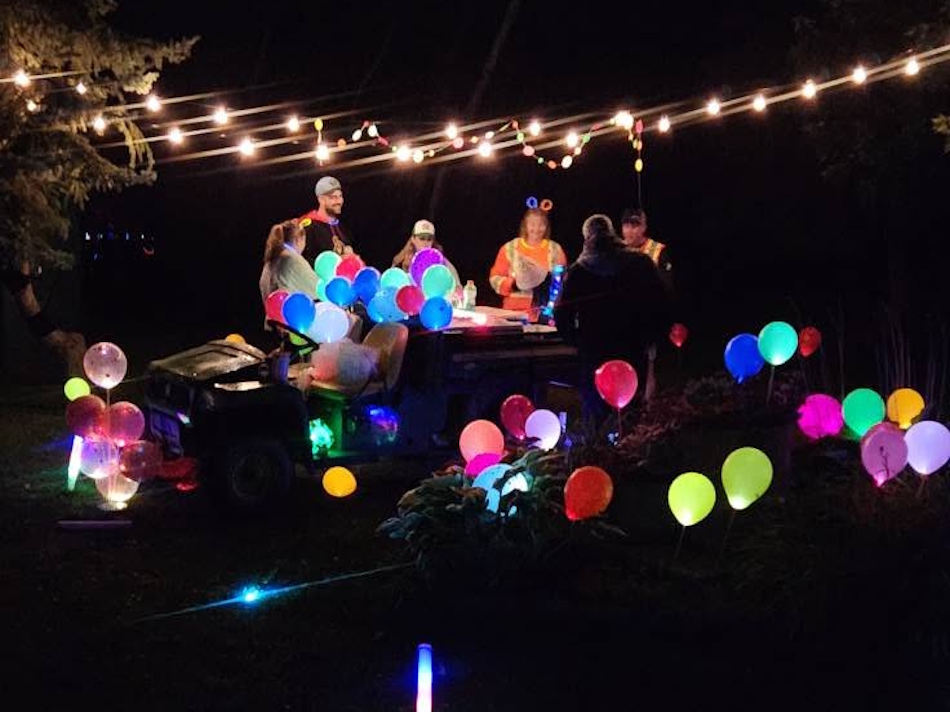 Glow golf lights up MacGregor for firefighters - PortageOnline.com