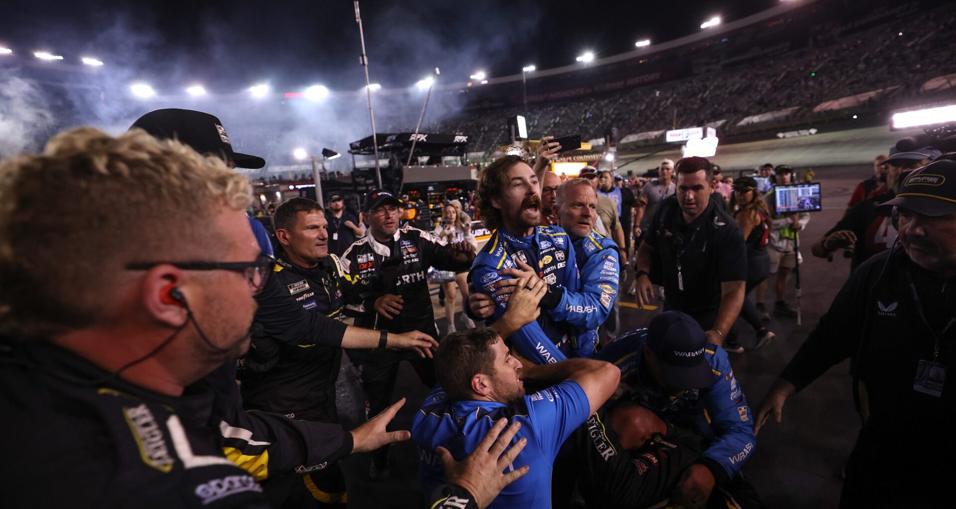 Did Saturday’s Night Race really harken to the Bristol of old - Speedway Digest
