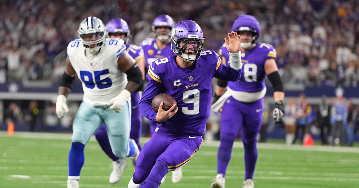 With Jaxson Dart out for the season, New York Giants acquire J.J. McCarthy from Minnesota Vikings