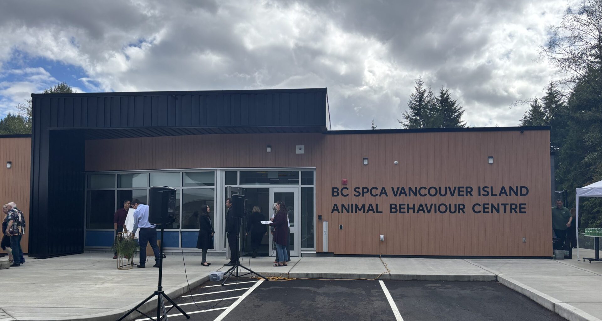 New Vancouver Island Animal Behaviour Centre prepares to open doors this fall