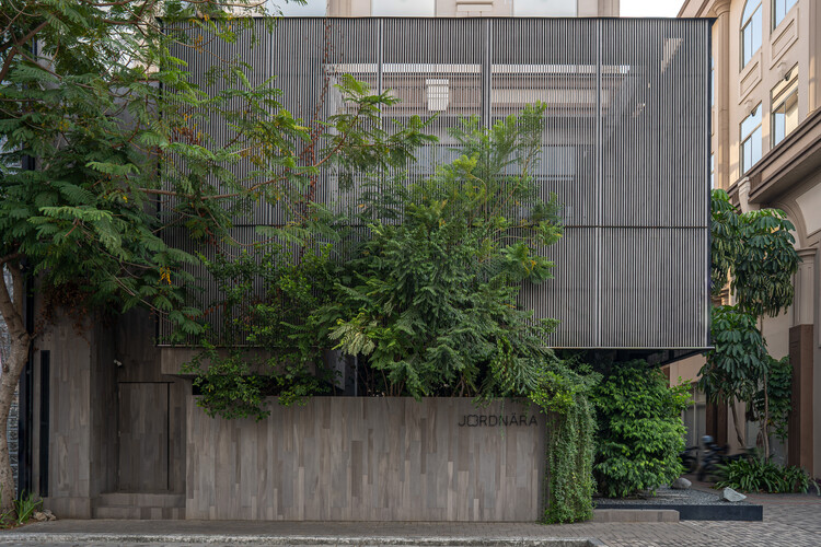 Jordnära Cafe & PHOMI Showroom / Ady Putra Architect Design Firm - Image 1 of 19