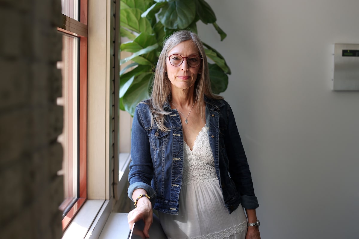 Volunteer program aims to comfort patients without loved ones in their final moments