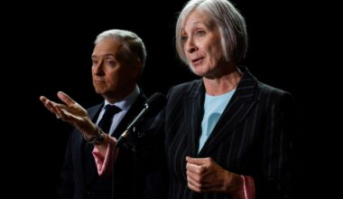 Ottawa to introduce legislation to curb federal strike interventions