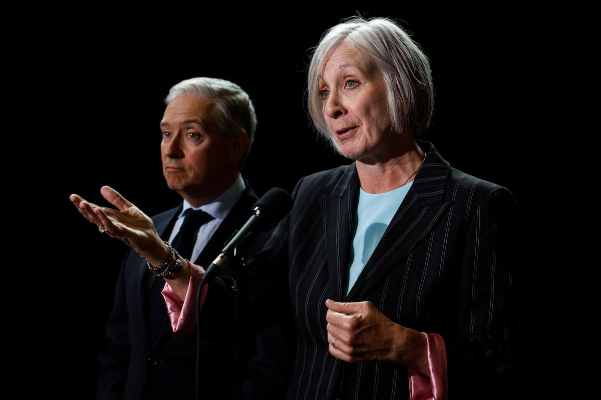 Ottawa to introduce legislation to curb federal strike interventions
