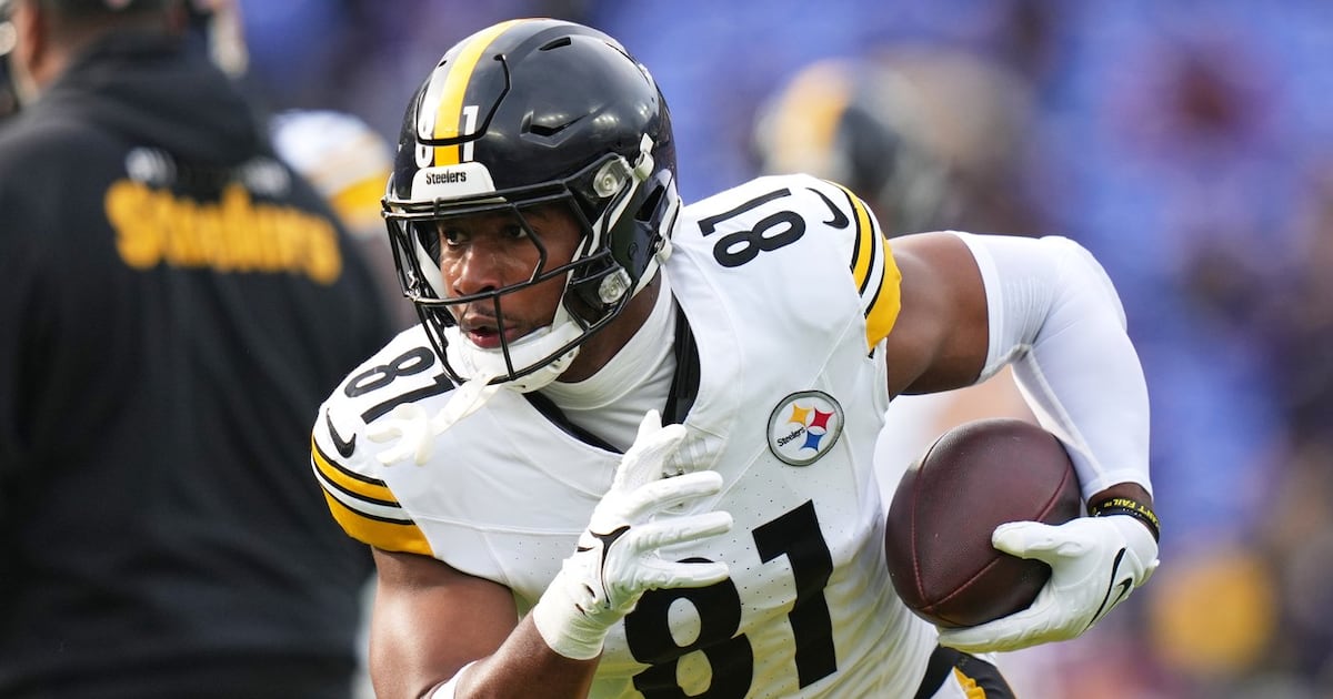 What will Packers get from Kaleb Johnson, Jonnu Smith?