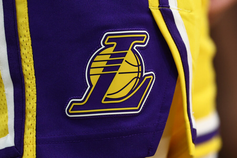Lakers Ownership Notes: Buss Family, Iger, Walter