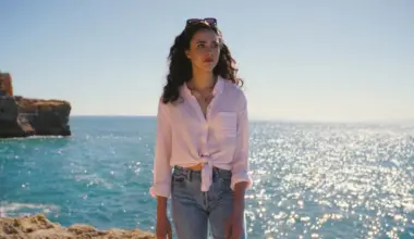 'Love of Your Life' Review: A Pretty but Surface-Level Healing Journey