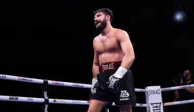 When is a big puncher ready for boxing world titles? Pat Brown demolishes John Hedges after Moses Itauma warning image