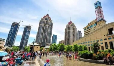 splash pads across mississauga to close soon.