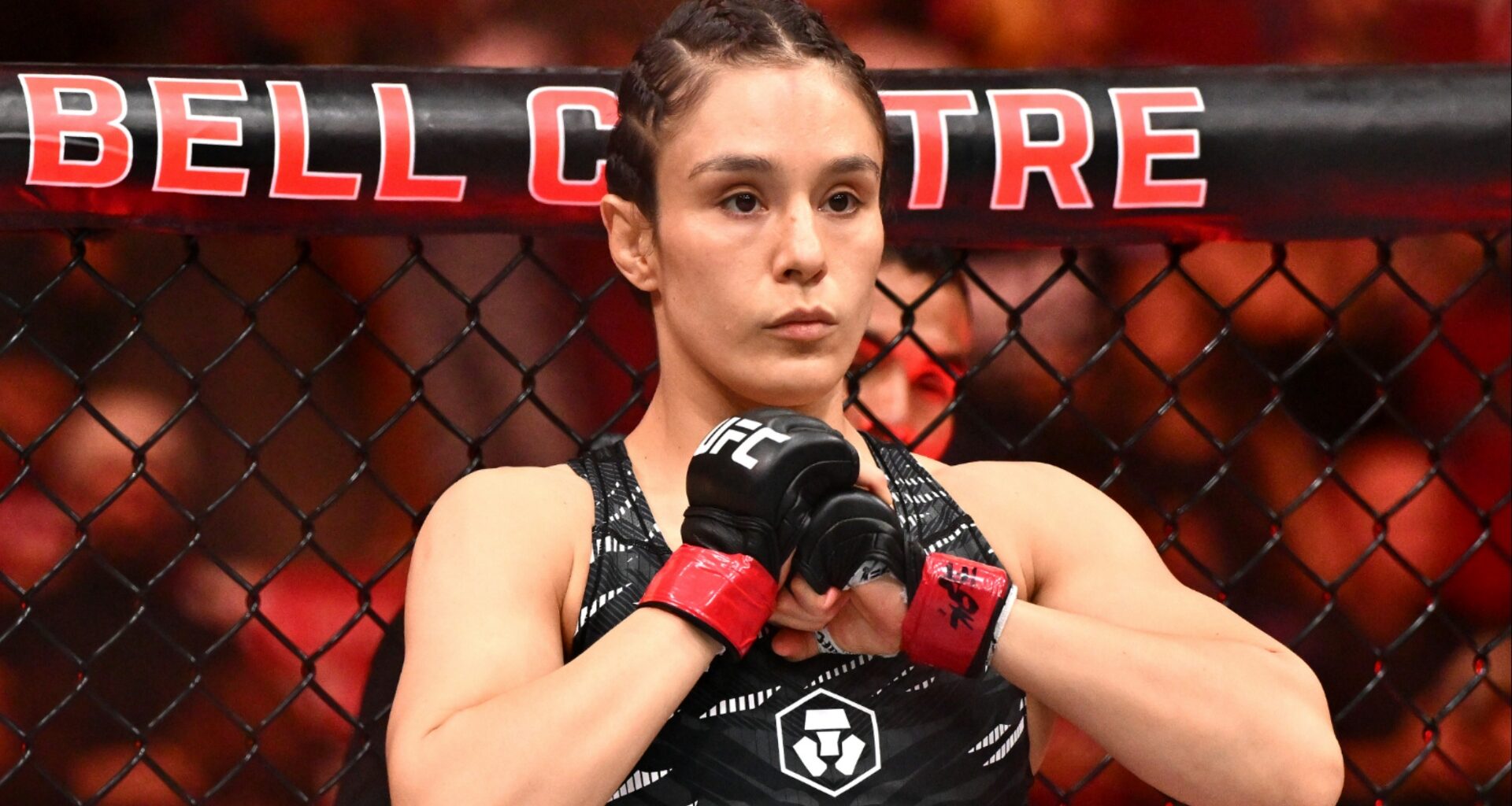 Alexa Grasso faces off with Natalia Silva at UFC 315