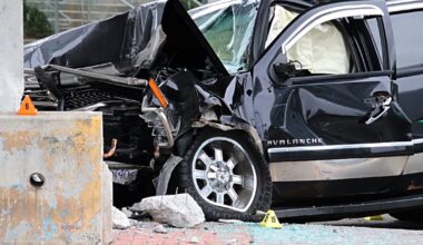 B.C. police watchdog probes Surrey crash that injured driver, pedestrian