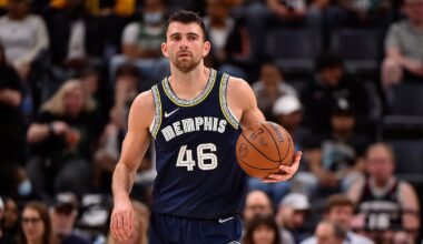 New York Knicks add free agent John Konchar on one-year deal