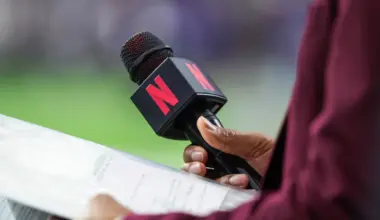 Meet Netflix's star-studded NFL crew for 2026, from Luke Kuechly to Michael Irvin image