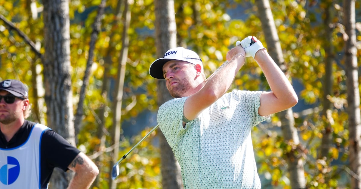Charlie Crockett leads after ATB Classic third round