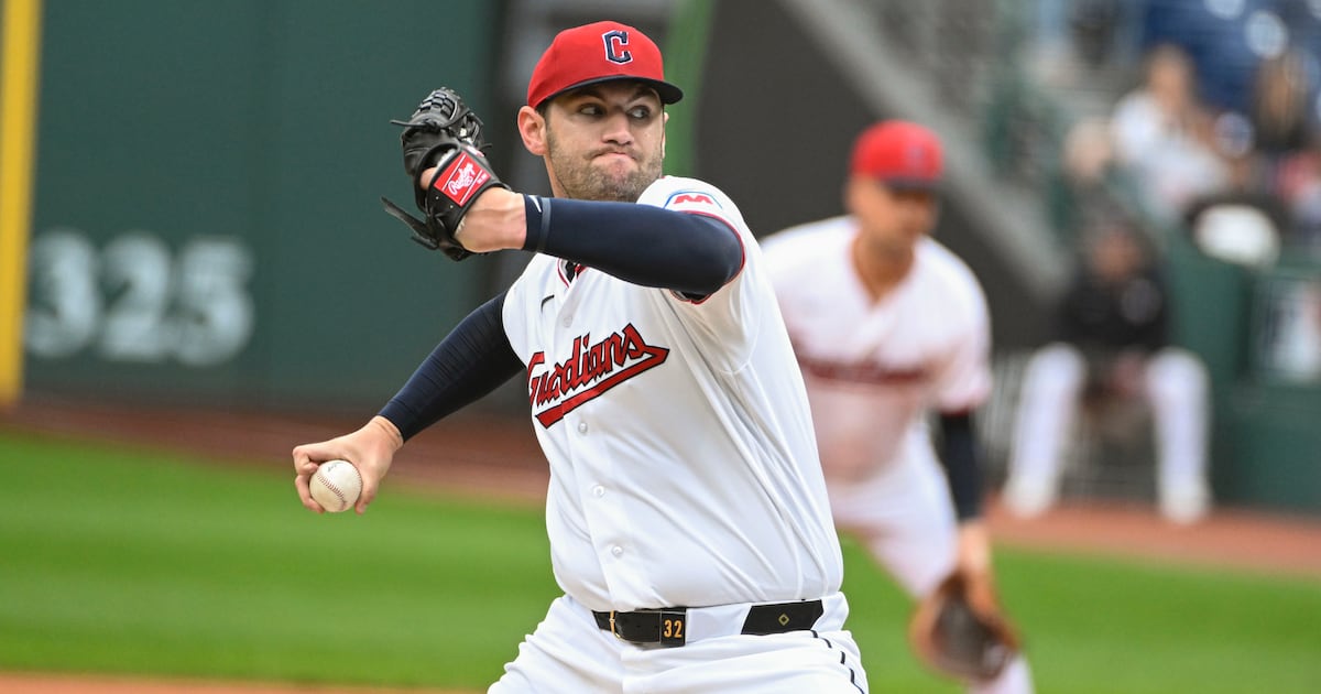 Gavin Williams dominates with 7 shutout frames as Guardians edge Athletics to stay atop AL Central