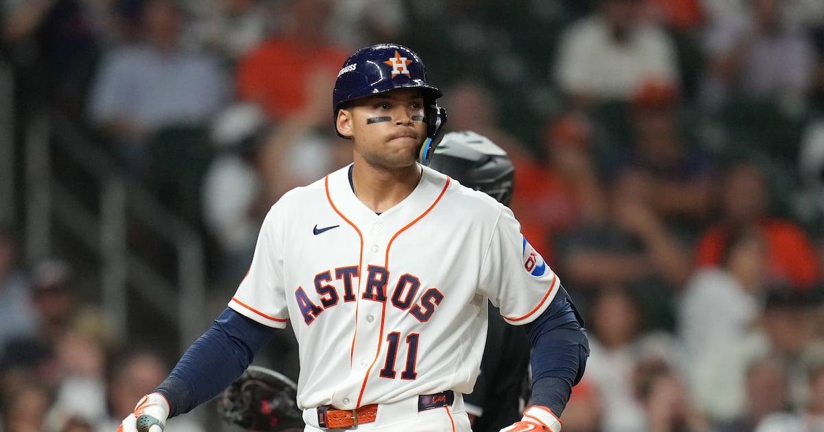 Astros frustrated by boos from sparse crowd during wild-card opener