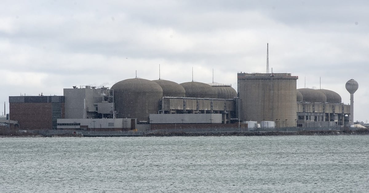 Pickering nuclear reactors start coming off-line