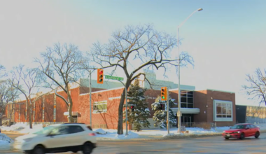 Drivers reminded to take caution as students return to Winnipeg schools