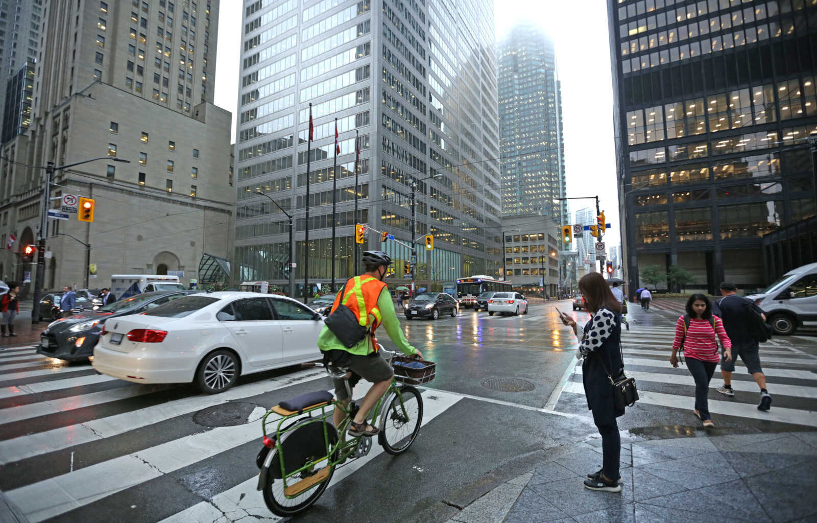 Health-care workers push back against Toronto bike-lane removals