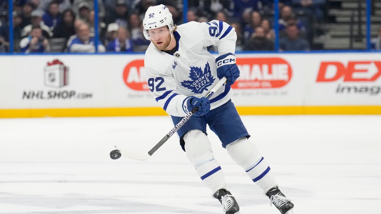 Flames sign Alex Nylander to one-year, two-way deal