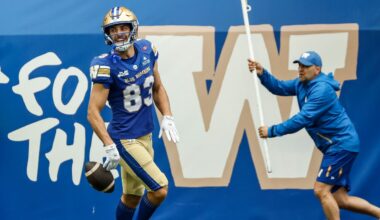 Blue Bombers pick Roughriders apart to win Banjo Bowl