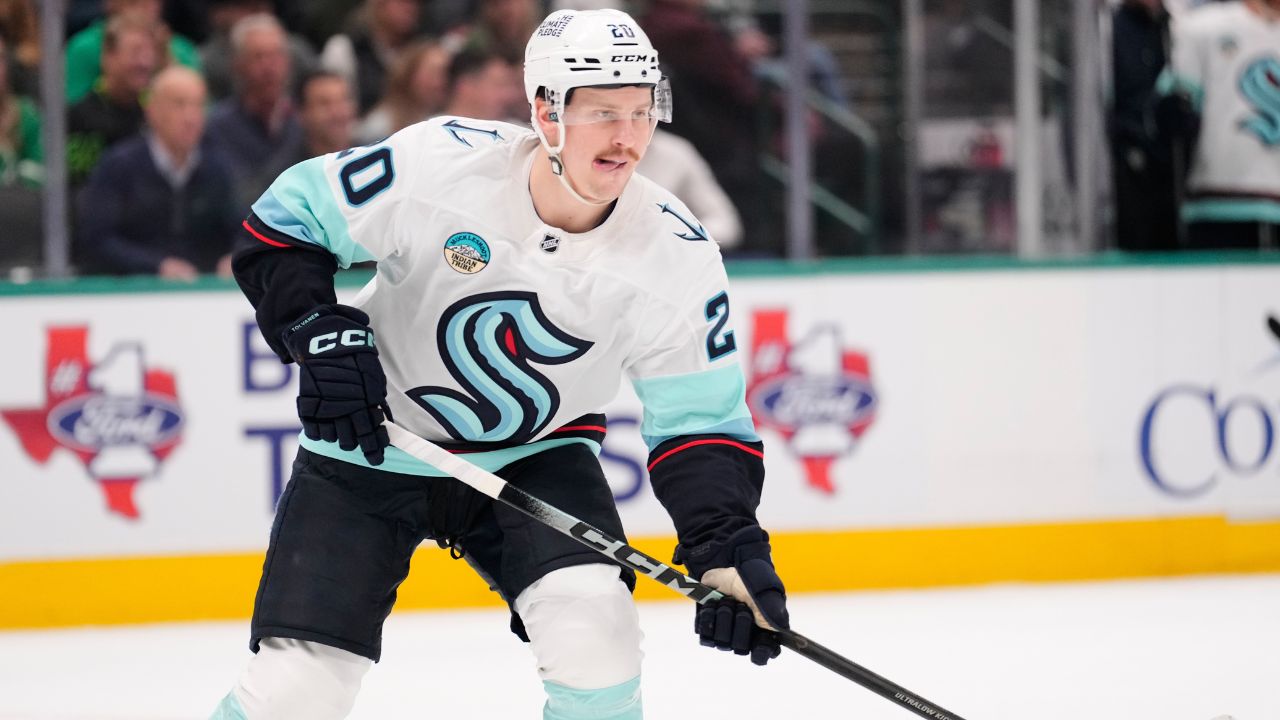 Rangers, Eeli Tolvanen agree to one-year deal