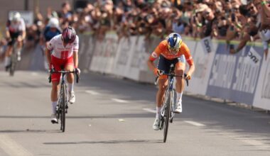 A wild women's road race worlds ends with incredible duel between Niewiadoma and Vollering