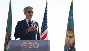G20 finance chiefs except China back U.S. action on distorted trade
